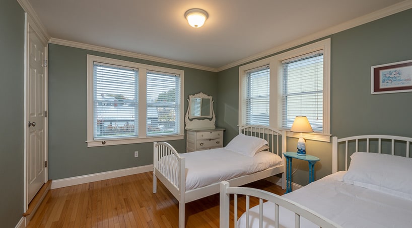 CARRIAGE HOUSE photo 17