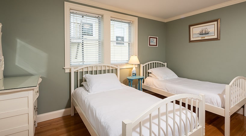 CARRIAGE HOUSE photo 19