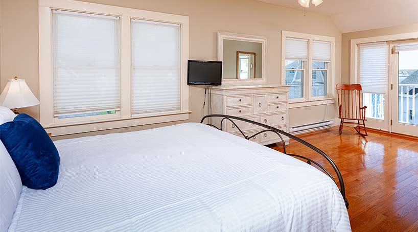 MAIN HOUSE photo 23